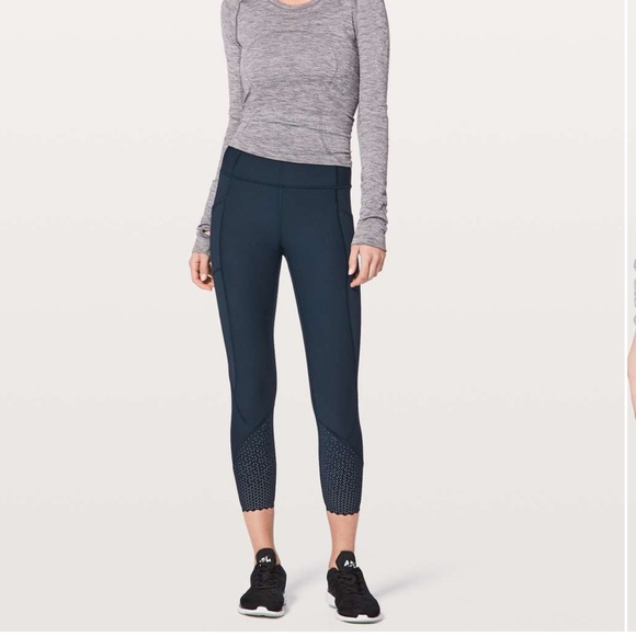 Rare Lululemon Tight Stuff Tight II 25” True Navy 
 SZ 8 hard to find! - Picture 1 of 13